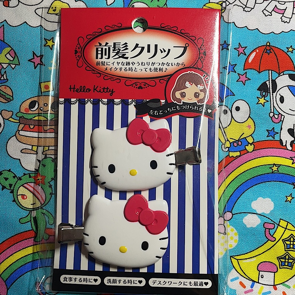 Hello Kitty Red Bow Clips - Picture 3 of 4